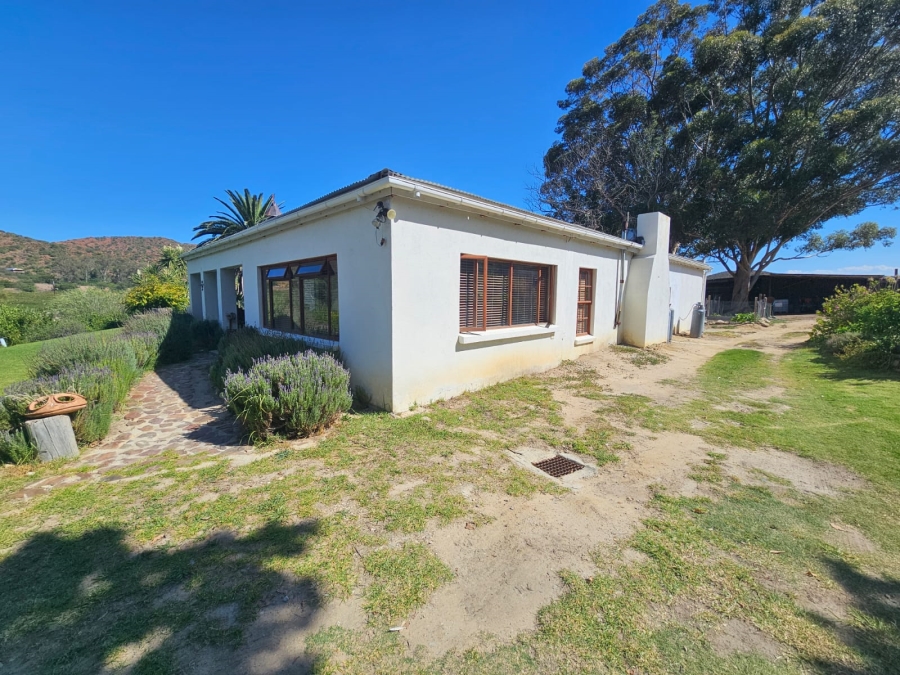 5 Bedroom Property for Sale in Ladismith Rural Western Cape